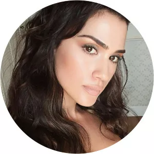 Shir Elmaliach - Model