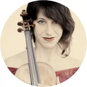 Shirly Laub - Musical artist