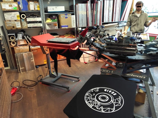 Shirt24at - Verein zur Pflege des Handsiebdrucks.