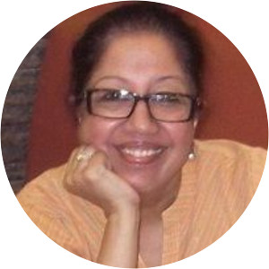 Shobha Saxena - Sharat Saxena's wife