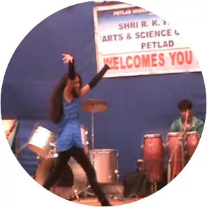 Shri R K Parikh Arts and Science College