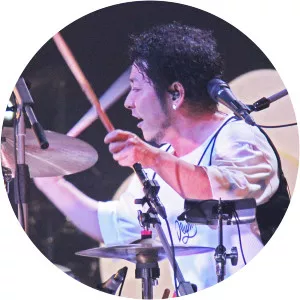 Shun Naka Musician - Musician
