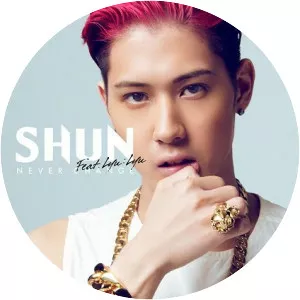 SHUN - Japanese master of ceremonies