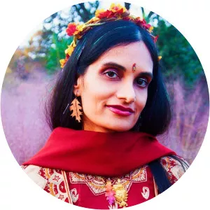 Shveta Thakrar - Author