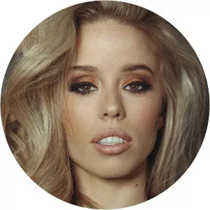 Sian Taylor photograph