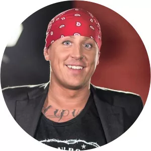 Sidney Lee - TV personality