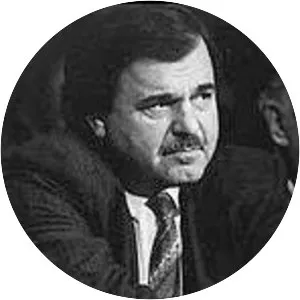 Sidney Shlenker - Businessman