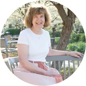 Sidnie White Crawford