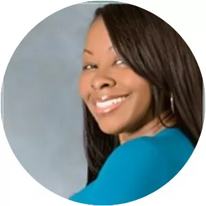 Sienna Mynx - Author