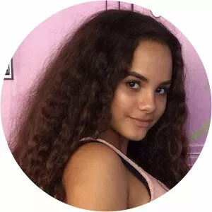 Sienna Ribeiro photograph