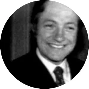 Sigmund Neufeld - American movie producer