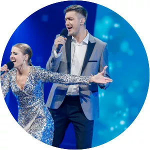 Signe un Jānis - Musical artist