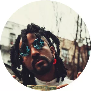 SIIMBA SELASSIIE - Musical artist