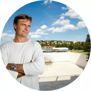 Siimon Reynolds - Author