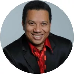 Silvan Santos - Musical artist