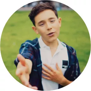 Silver Metz - Singer