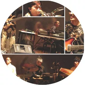 simakDialog - Musical group