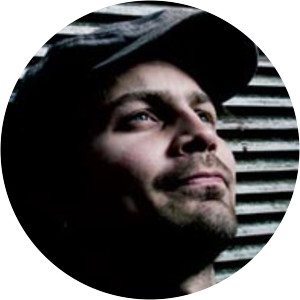 Simo Kapiainen - Guitarist