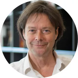 Simon Darlow - Musical artist