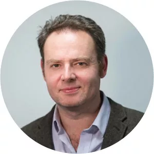 Simon McEnnis - Author