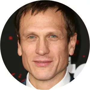 Simon Merrells