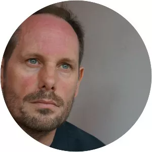 Simon Russell - English football player