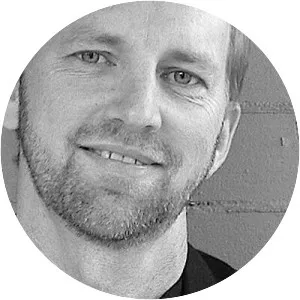 Simon Weaving - Screenwriter