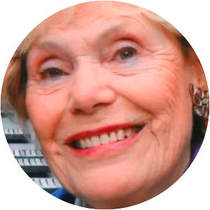 Simone Garnier - Television presenter