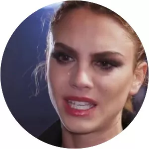 Simone Kowalski - Model