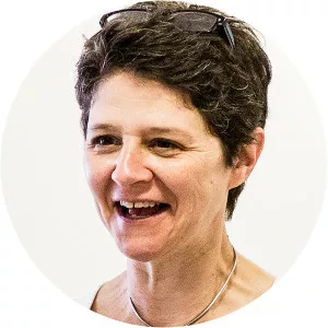 Simonne Gnessen - Author