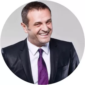 Sinan Vllasaliu - Musical artist