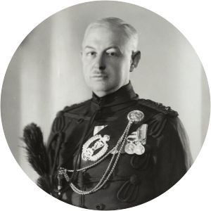 Sir James Steel