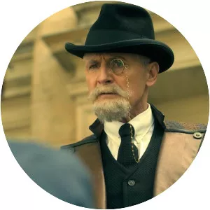 Sir Reginald Hargreeves