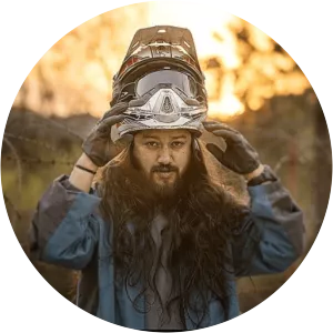 Sisan Baniya - YouTuber