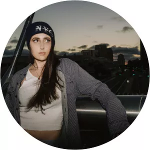 Sista Mas - Musical artist