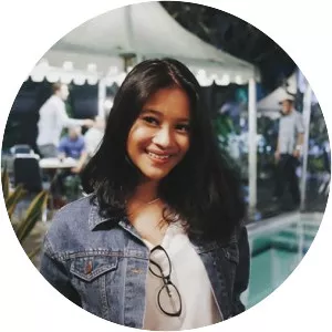 Siti Adira Kinaya - Ikke Nurjanah's daughter