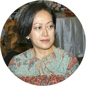 Siti Hutami Endang Adiningsih