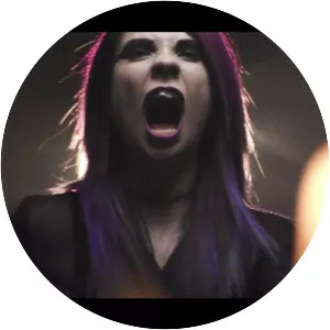 Skarlett Riot - Rock band