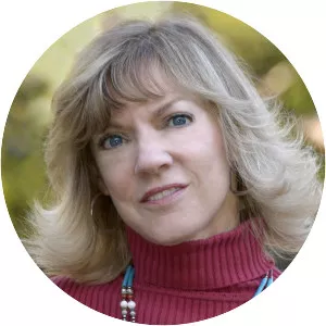 Skye Alexander photograph