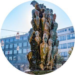 Slattenpatten og hendes døtre