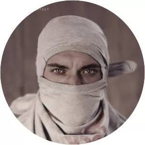 Slowy - Musical artist