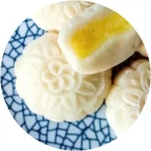 Snow skin mooncake