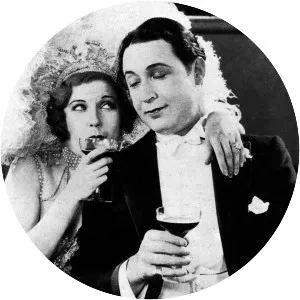 So This Is Paris - 1926 ‧ Comedy/Silent ‧ 1h 20m