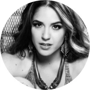 Sol Bañuelos photograph