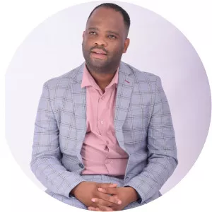 Solly Makamu - Musical artist