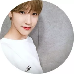 Son Dong-myeong - Singer