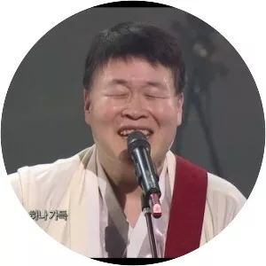 Song Chang-sik - South Korean singer-songwriter