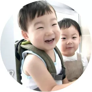 Song Dae-han - Song Il-gook's son