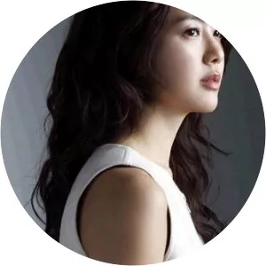 Song Yi-kyung - Fictional character