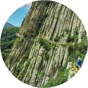 Songshan Mountain - Mountain range in China